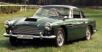 Aston Martin DB4